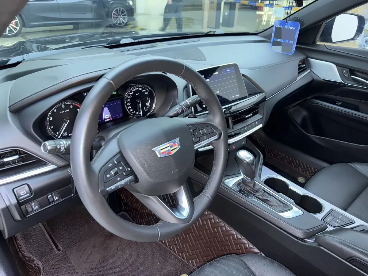 2022 Cadillac CT4 2.0T 237HP L4 8AT,autocango,china used car exporter,china ev exporter,chinese used car exporter,chinese used ev exporter