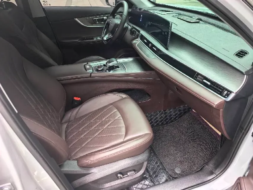 2022 Chery Tiggo 8 PRO 1.6T 197HP L4 7DCT,autocango,china used car exporter,china ev exporter,chinese used car exporter,chinese used ev exporter