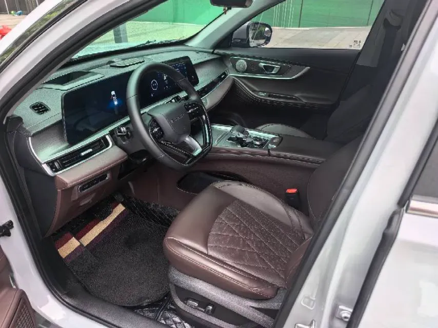 2022 Chery Tiggo 8 PRO 1.6T 197HP L4 7DCT,autocango,china used car exporter,china ev exporter,chinese used car exporter,chinese used ev exporter