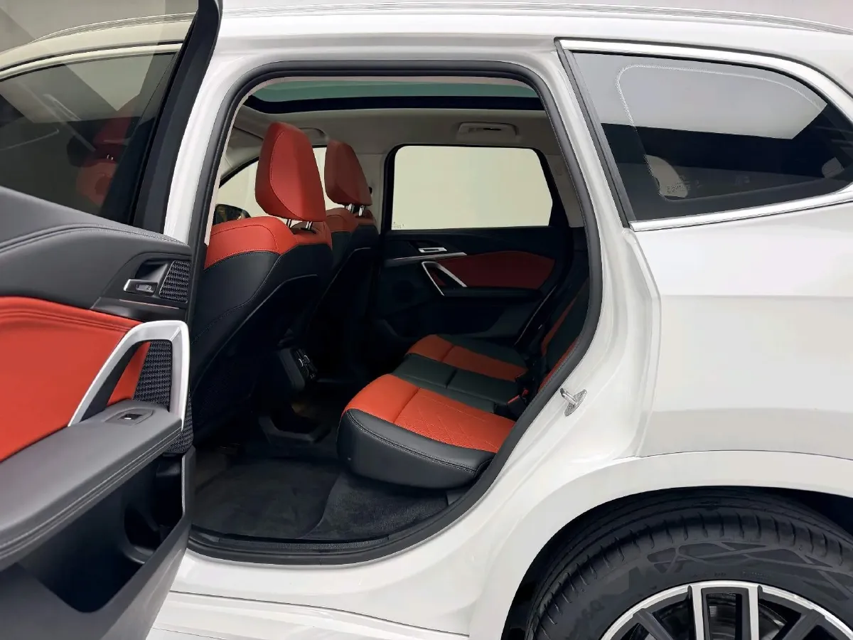 2023 BMW iX1 BEV,autocango,china used car exporter,china ev exporter,chinese used car exporter,chinese used ev exporter