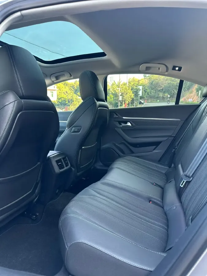2023 Peugeot 508 1.8T 211HP L4 8AT,autocango,china used car exporter,china ev exporter,chinese used car exporter,chinese used ev exporter