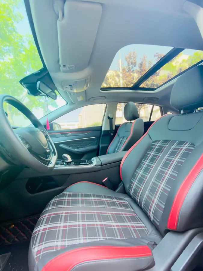 2022 DongFeng Aeolus YiXuan MAX 1.5T 190HP L4 7DCT,autocango,china used car exporter,china ev exporter,chinese used car exporter,chinese used ev exporter