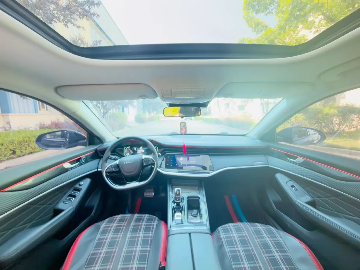 2022 DongFeng Aeolus YiXuan MAX 1.5T 190HP L4 7DCT,autocango,china used car exporter,china ev exporter,chinese used car exporter,chinese used ev exporter
