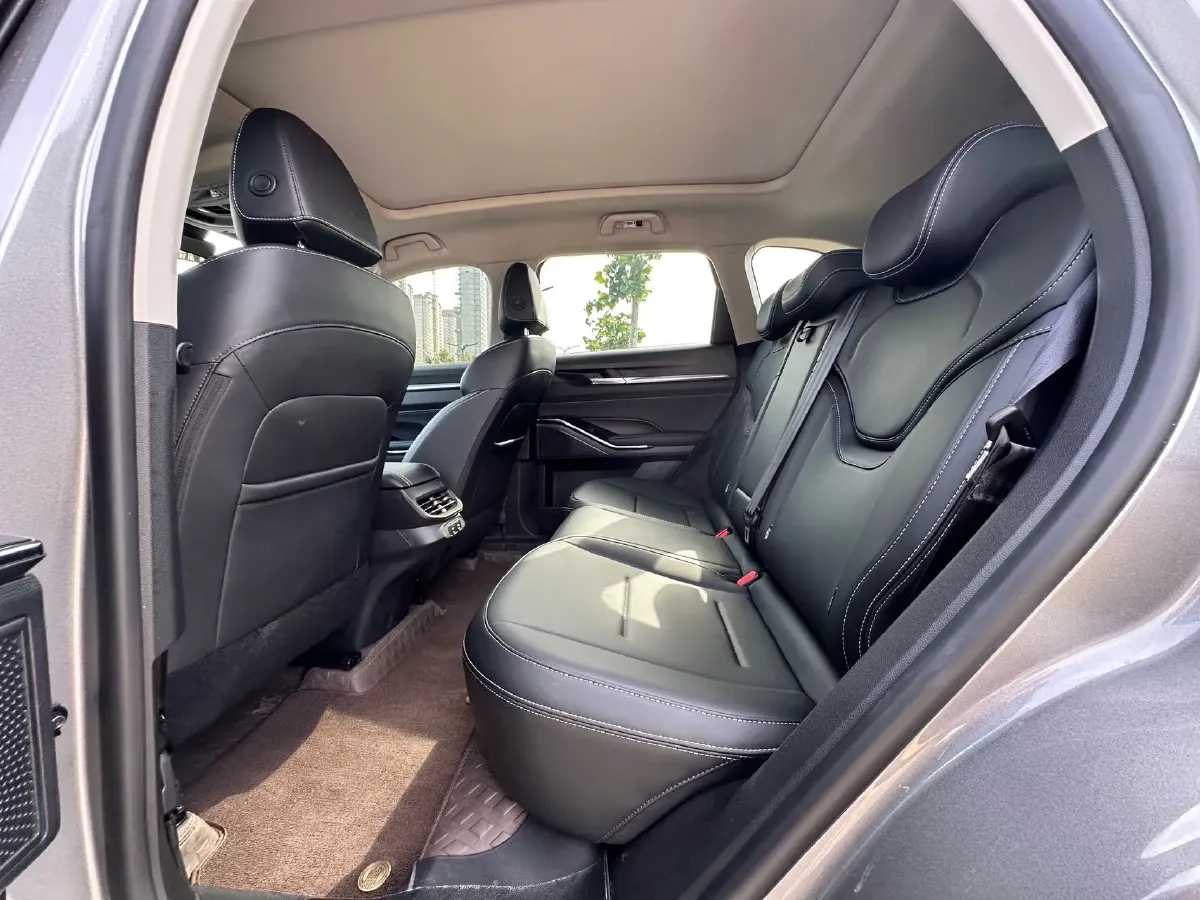 2024 Haval H6 1.5T 184HP L4 7DCT,autocango,china used car exporter,china ev exporter,chinese used car exporter,chinese used ev exporter