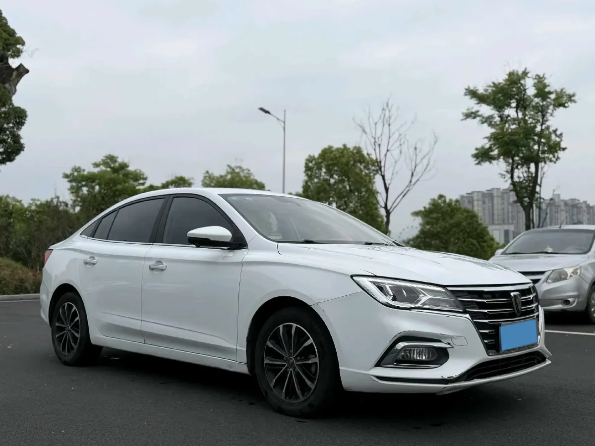 2020 Roewe i5 1.5L 120HP L4 CVT,autocango,china used car exporter,china ev exporter,chinese used car exporter,chinese used ev exporter
