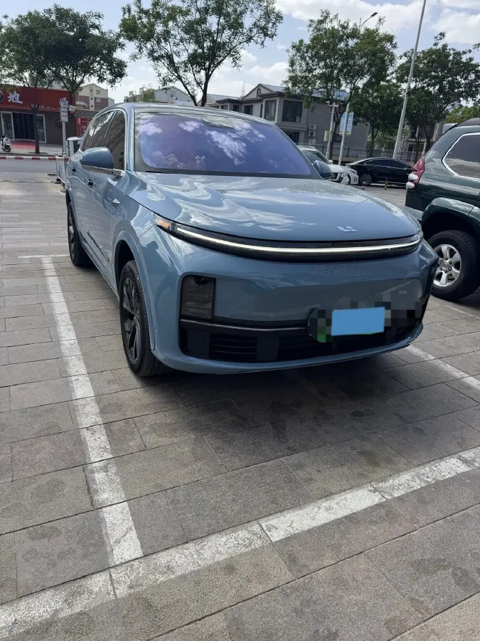 2023 Li L7 Range Extended 154HP REEV 40.9KWH,autocango,china used car exporter,china ev exporter,chinese used car exporter,chinese used ev exporter