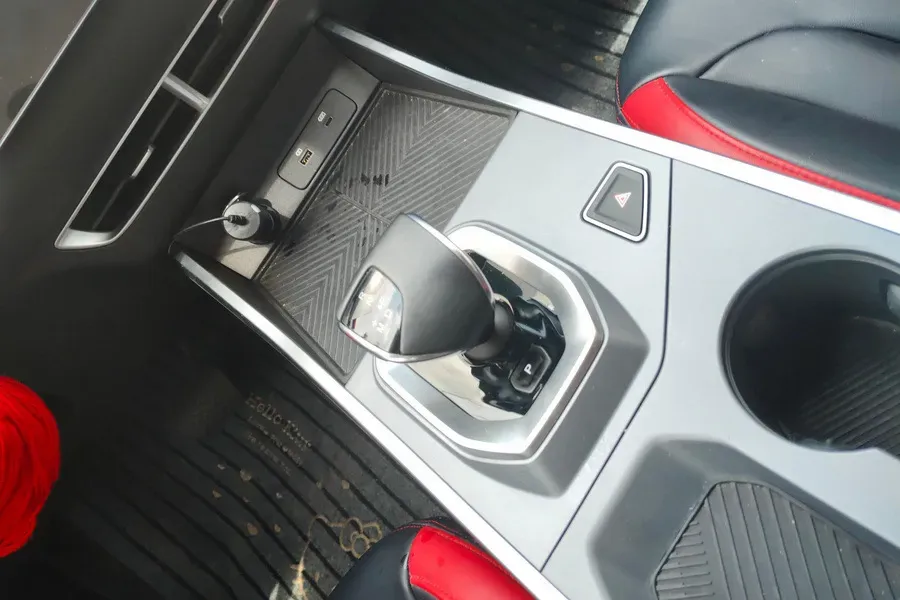 2024 Jetour DASHING 1.5T 156HP L4 6DCT,autocango,china used car exporter,china ev exporter,chinese used car exporter,chinese used ev exporter