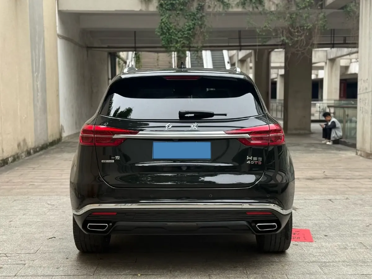 2022 HongQi HS5 2.0T 224HP L4 6AT,autocango,china used car exporter,china ev exporter,chinese used car exporter,chinese used ev exporter