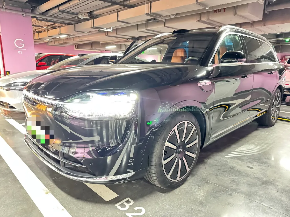 2025 AITO AITO M9 REEV 160HP REEV 52KWH,autocango,china used car exporter,china ev exporter,chinese used car exporter,chinese used ev exporter