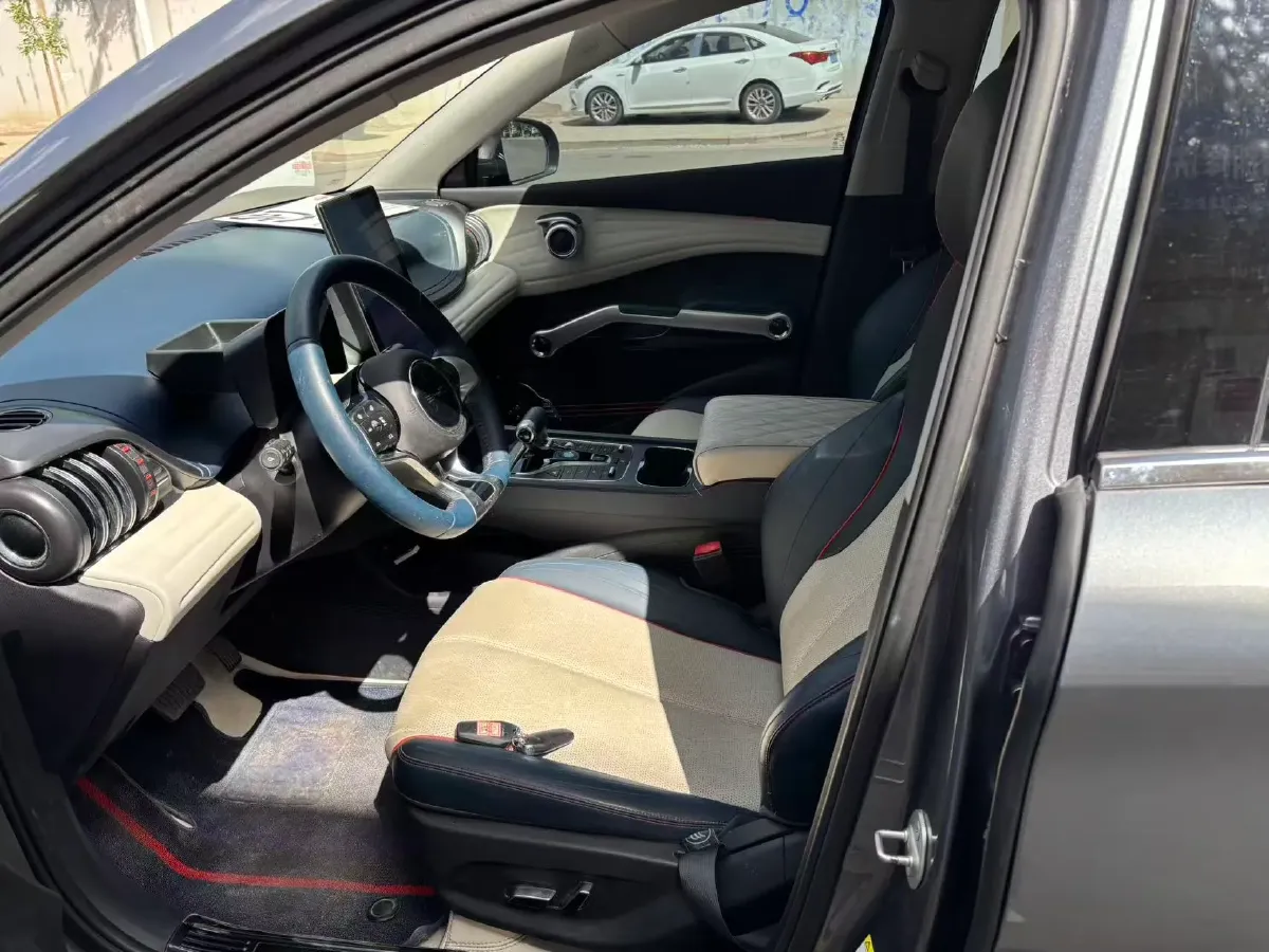 2022 Foton Grand General G7 2.0T 238HP L4 8AT,autocango,china used car exporter,china ev exporter,chinese used car exporter,chinese used ev exporter