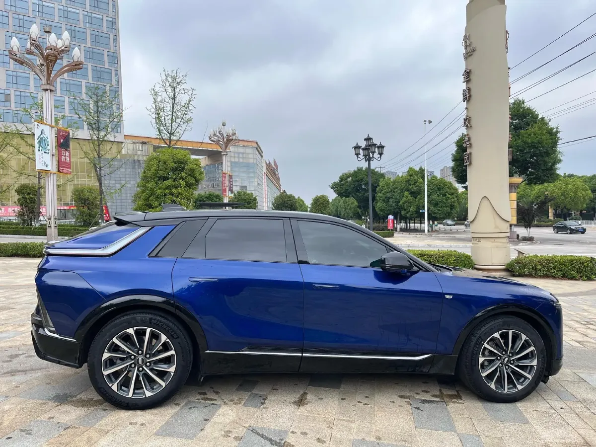 2022 Cadillac IQ Lyriq BEV 95.7KWH,autocango,china used car exporter,china ev exporter,chinese used car exporter,chinese used ev exporter
