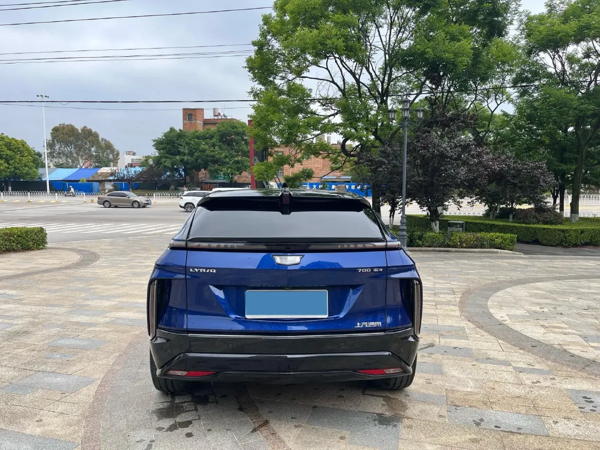2022 Cadillac IQ Lyriq BEV 95.7KWH,autocango,china used car exporter,china ev exporter,chinese used car exporter,chinese used ev exporter