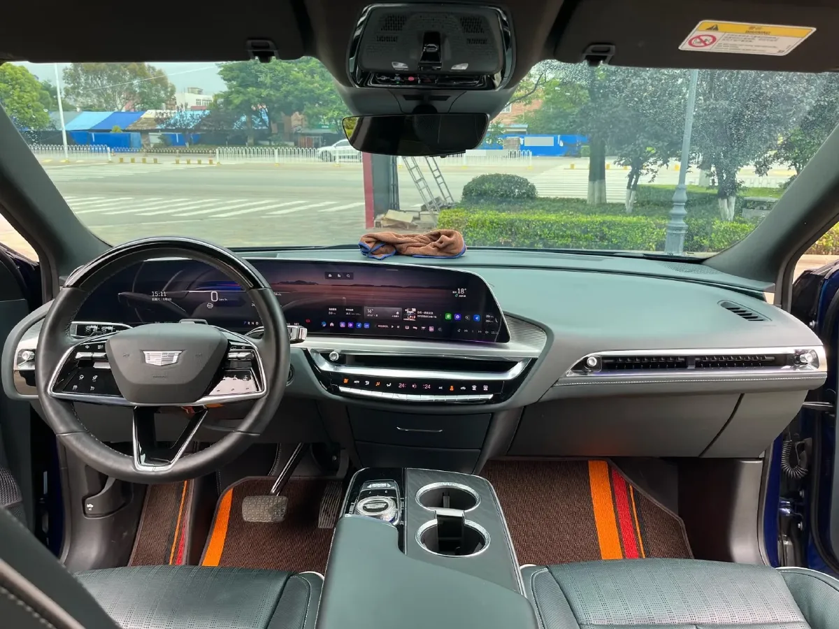2022 Cadillac IQ Lyriq BEV 95.7KWH,autocango,china used car exporter,china ev exporter,chinese used car exporter,chinese used ev exporter