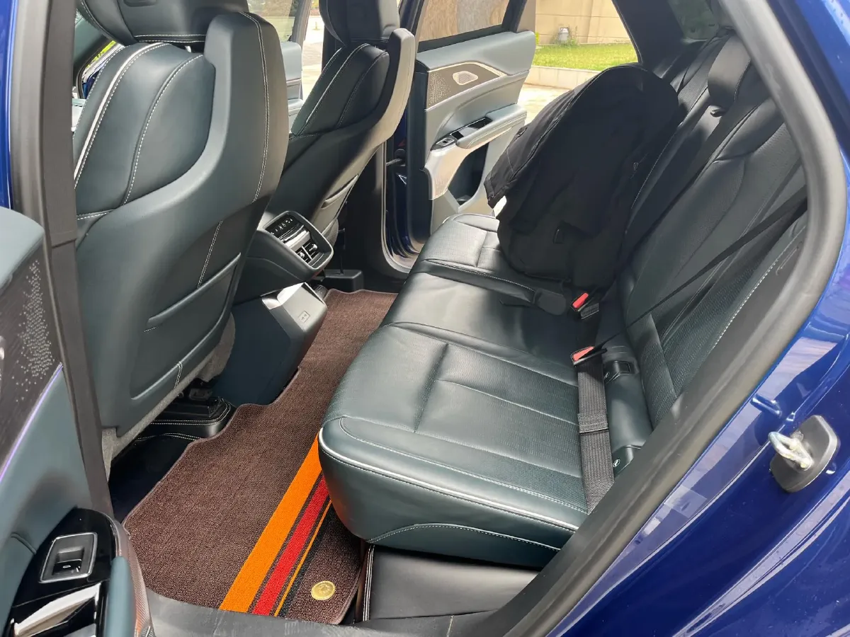 2022 Cadillac IQ Lyriq BEV 95.7KWH,autocango,china used car exporter,china ev exporter,chinese used car exporter,chinese used ev exporter
