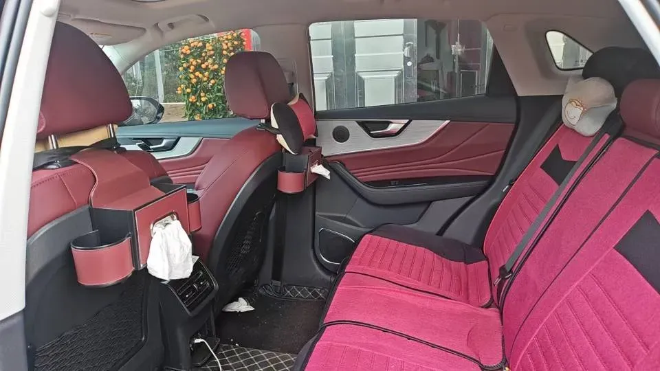 2023 HongQi HS5 2.0T 252HP L4 8AT,autocango,china used car exporter,china ev exporter,chinese used car exporter,chinese used ev exporter