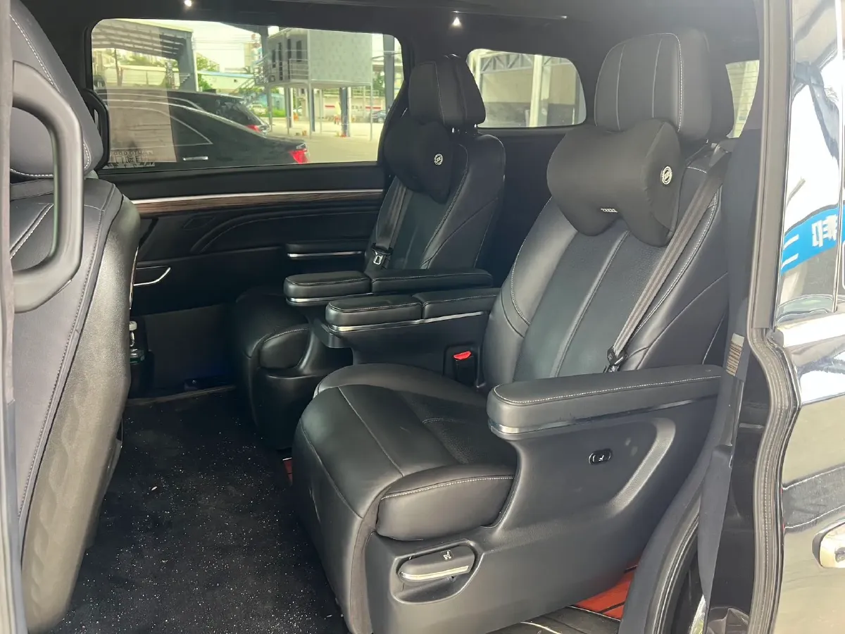 2021 GAC Trumpchi M8 2.0T 252HP L4 8AT,autocango,china used car exporter,china ev exporter,chinese used car exporter,chinese used ev exporter