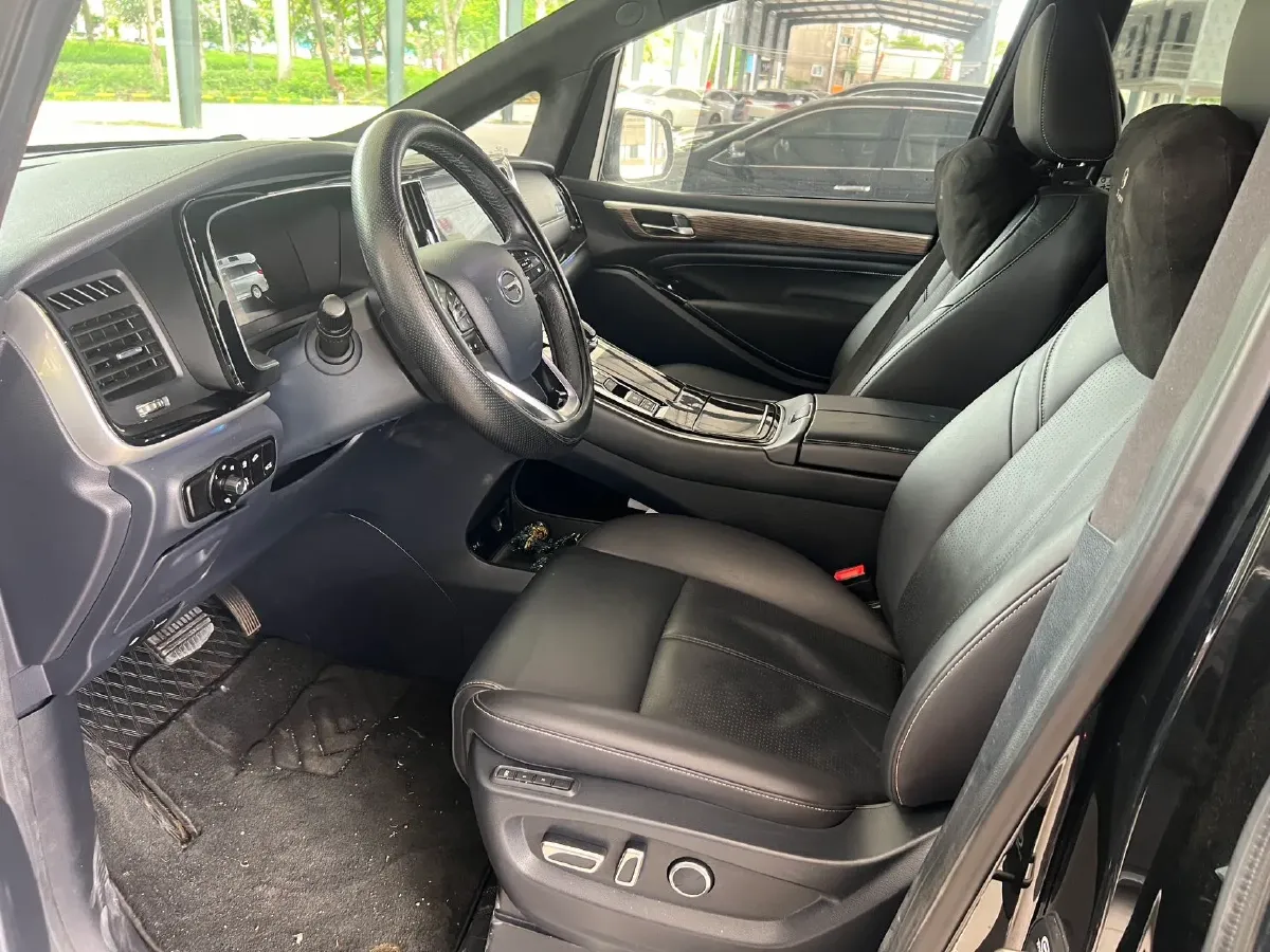 2021 GAC Trumpchi M8 2.0T 252HP L4 8AT,autocango,china used car exporter,china ev exporter,chinese used car exporter,chinese used ev exporter