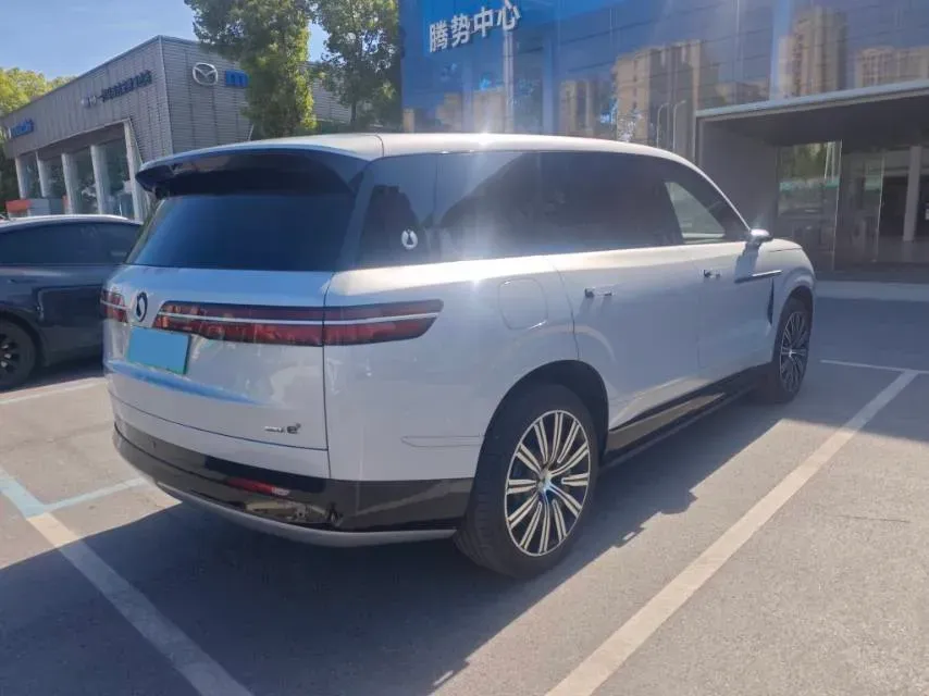 2025 Denza DenzaN9 2.0T 207HP L4 E-CVT PHEV,autocango,china used car exporter,china ev exporter,chinese used car exporter,chinese used ev exporter