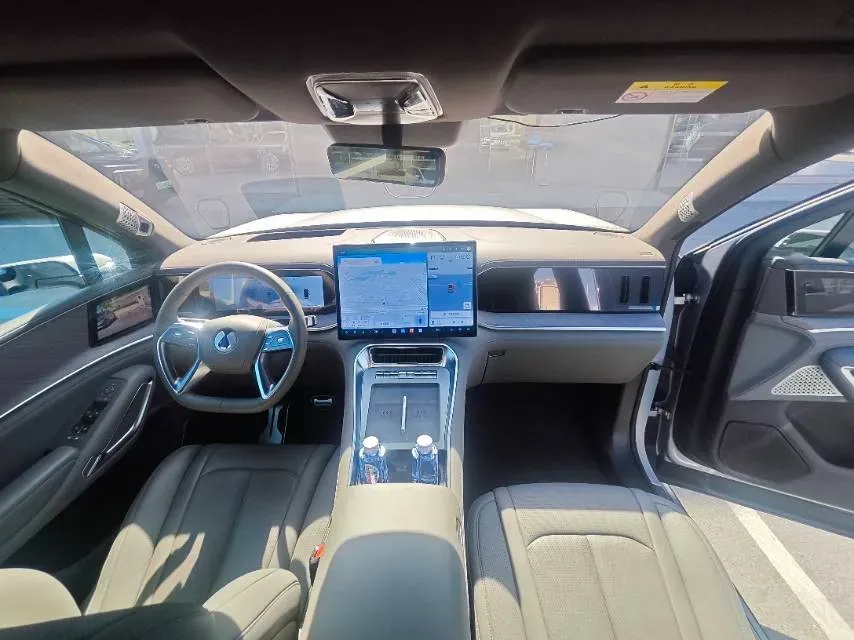 2025 Denza DenzaN9 2.0T 207HP L4 E-CVT PHEV,autocango,china used car exporter,china ev exporter,chinese used car exporter,chinese used ev exporter