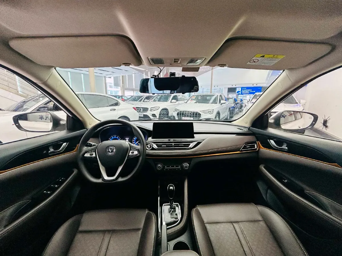 2019 ChangAn Eado DT 1.6L 125HP L4 4AT,autocango,china used car exporter,china ev exporter,chinese used car exporter,chinese used ev exporter
