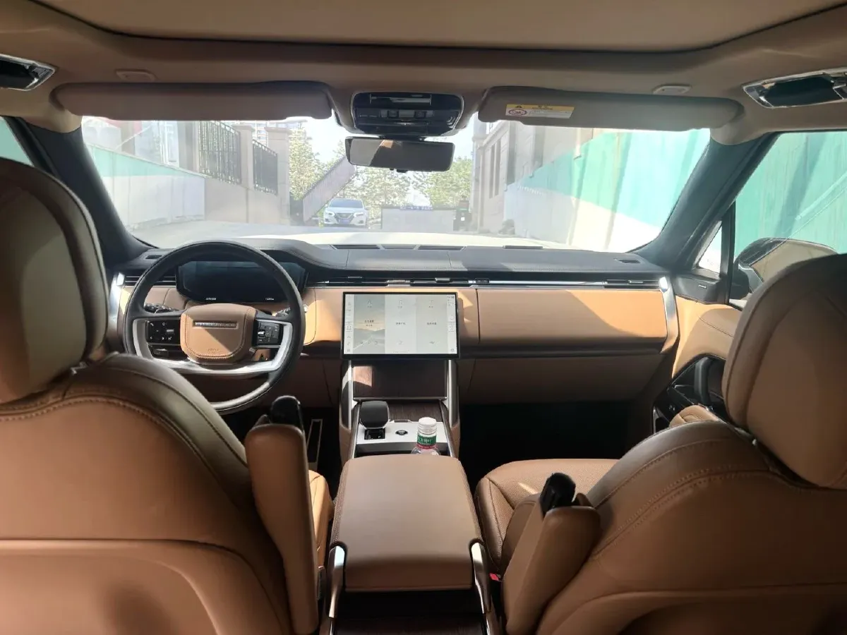 2025 Land Rover Range Rover 3.0T 400HP L6 8AT,autocango,china used car exporter,china ev exporter,chinese used car exporter,chinese used ev exporter