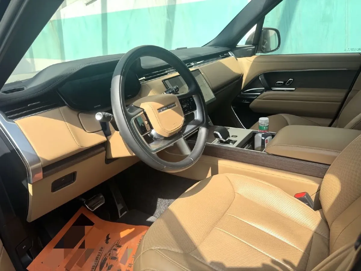 2025 Land Rover Range Rover 3.0T 400HP L6 8AT,autocango,china used car exporter,china ev exporter,chinese used car exporter,chinese used ev exporter