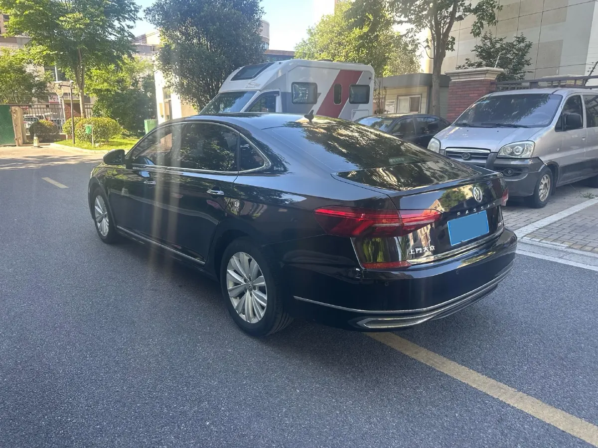 2019 Volvo V40 1.5T 152HP L4 6AT,autocango,china used car exporter,china ev exporter,chinese used car exporter,chinese used ev exporter