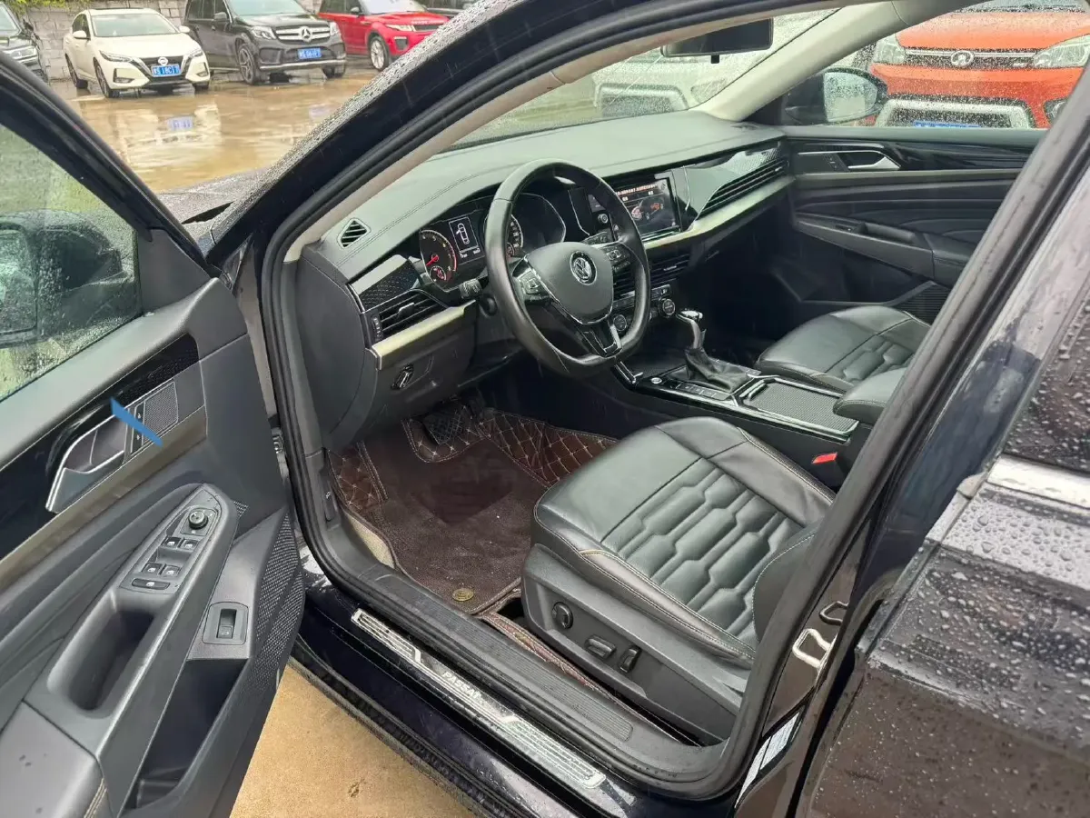 2019 Skoda Kodiak 2.0T 186HP L4 7DCT,autocango,china used car exporter,china ev exporter,chinese used car exporter,chinese used ev exporter