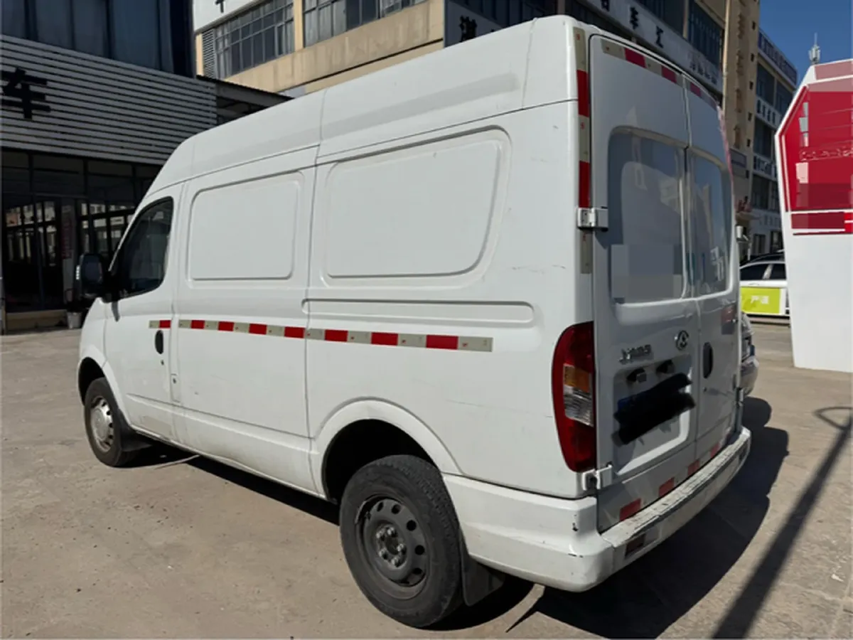 2021 MAXUS XinTu V80 2.0T 127HP L4 6MT,autocango,china used car exporter,china ev exporter,chinese used car exporter,chinese used ev exporter