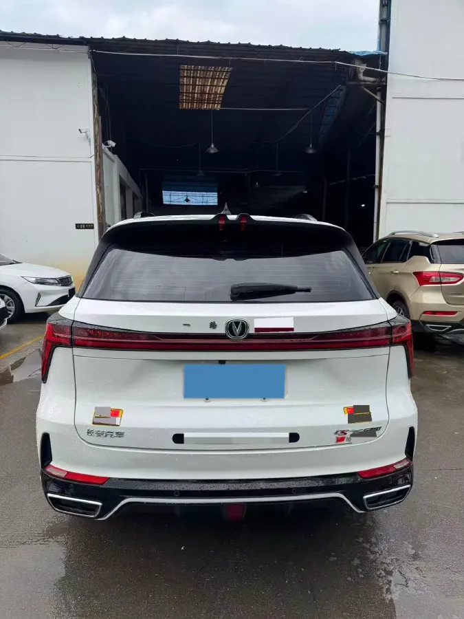 2022 ChangAn CS75 Plus 1.5T 188HP L4 8AT,autocango,china used car exporter,china ev exporter,chinese used car exporter,chinese used ev exporter