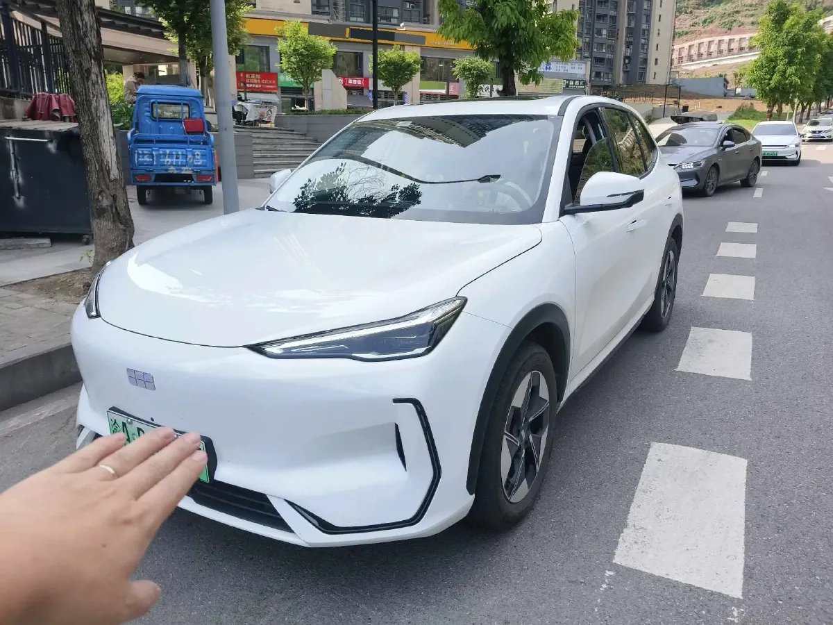 2024 Geely Emgrand L HiP 1.5T 181HP L4 3DHT PHEV 15.5KWH,autocango,china used car exporter,china ev exporter,chinese used car exporter,chinese used ev exporter