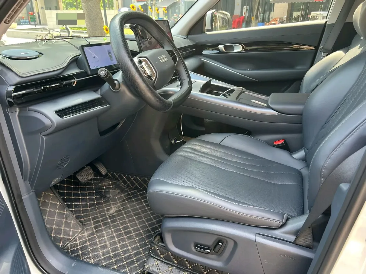 2024 Geely Emgrand L HiP 1.5T 181HP L4 3DHT PHEV 15.5KWH,autocango,china used car exporter,china ev exporter,chinese used car exporter,chinese used ev exporter