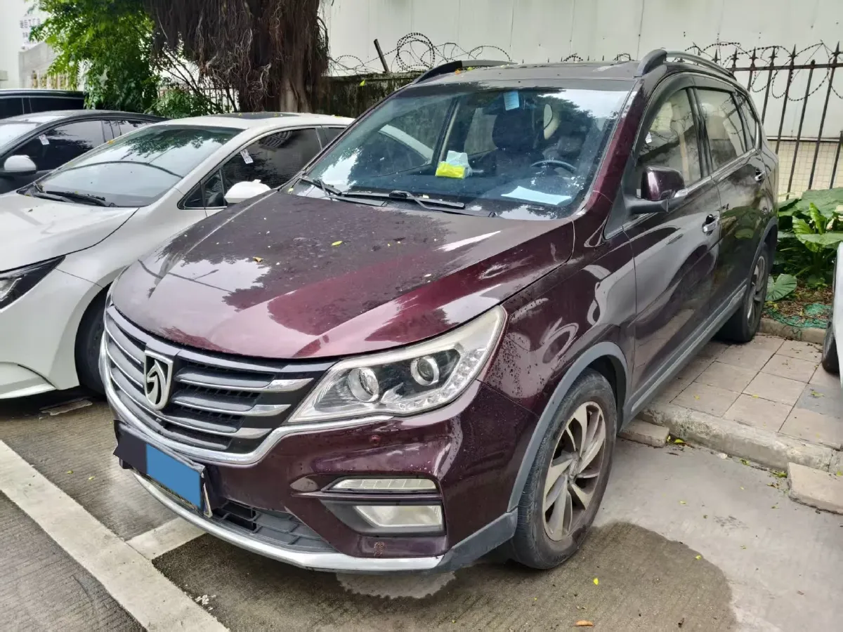 2017 BaoJun 560 1.5T 150HP L4 6DCT,autocango,china used car exporter,china ev exporter,chinese used car exporter,chinese used ev exporter