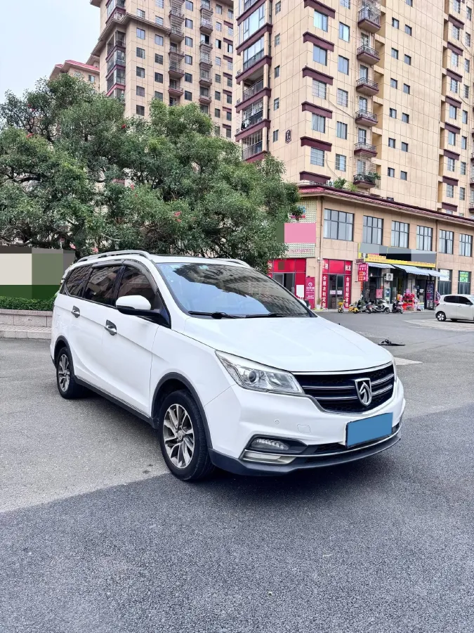2017 BaoJun 730 1.5T 150HP L4 6MT,autocango,china used car exporter,china ev exporter,chinese used car exporter,chinese used ev exporter