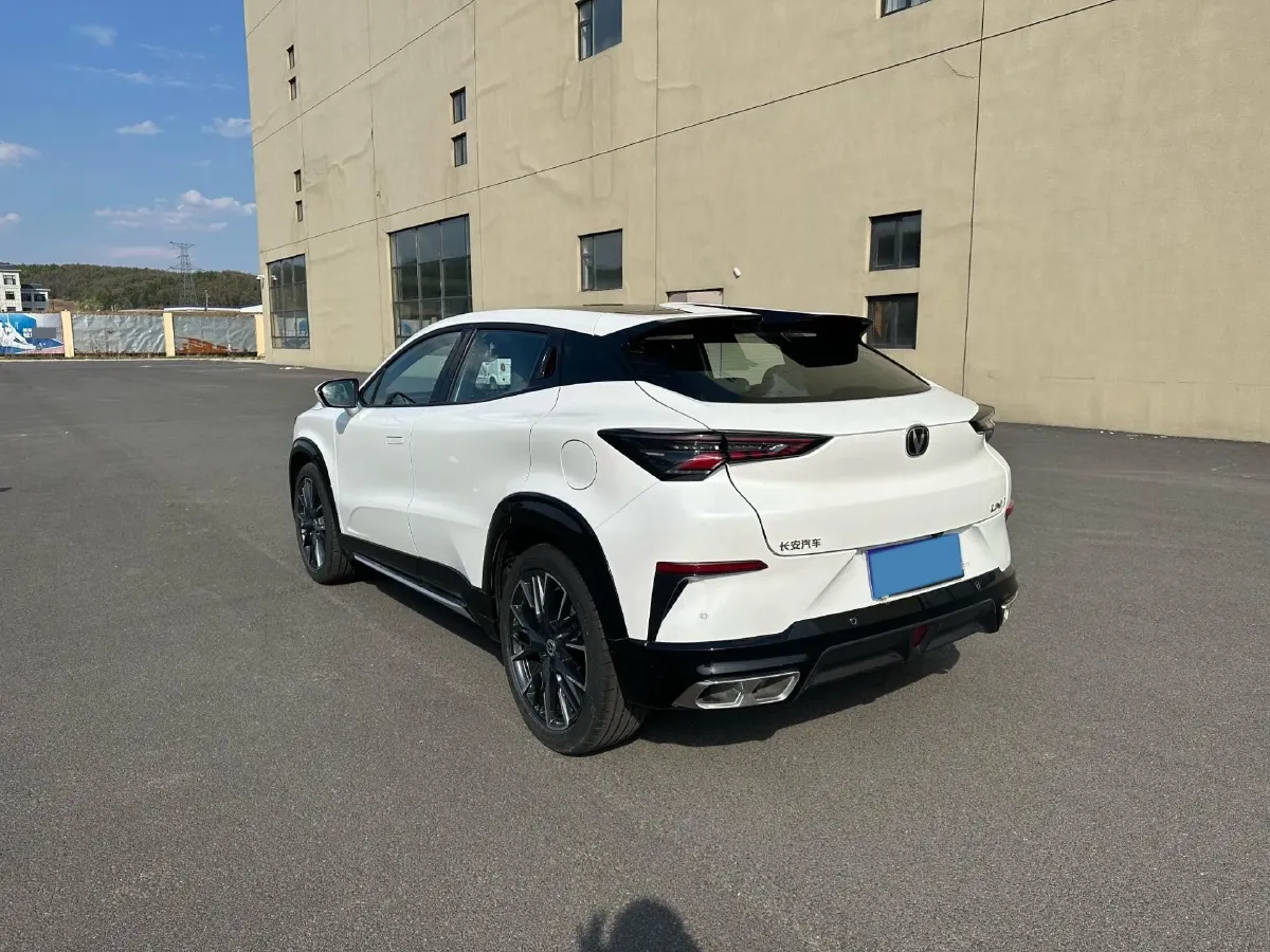 2023 ChangAn UNI-T 1.5T 188HP L4 7DCT,autocango,china used car exporter,china ev exporter,chinese used car exporter,chinese used ev exporter