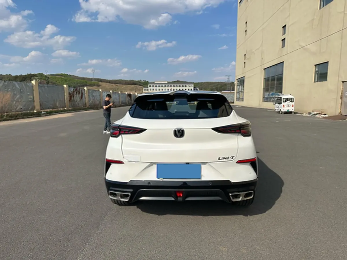 2023 ChangAn UNI-T 1.5T 188HP L4 7DCT,autocango,china used car exporter,china ev exporter,chinese used car exporter,chinese used ev exporter