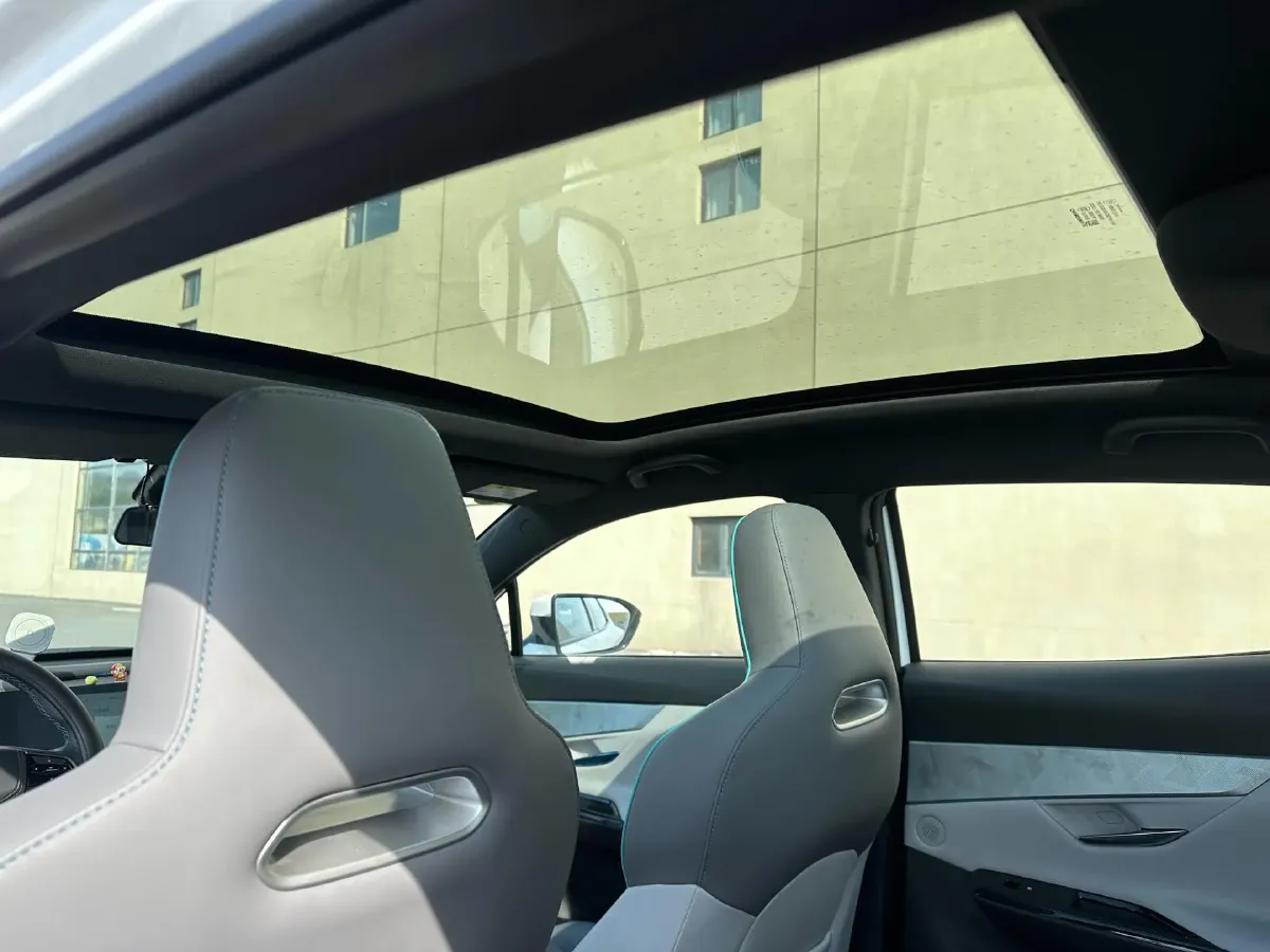 2023 ChangAn UNI-T 1.5T 188HP L4 7DCT,autocango,china used car exporter,china ev exporter,chinese used car exporter,chinese used ev exporter