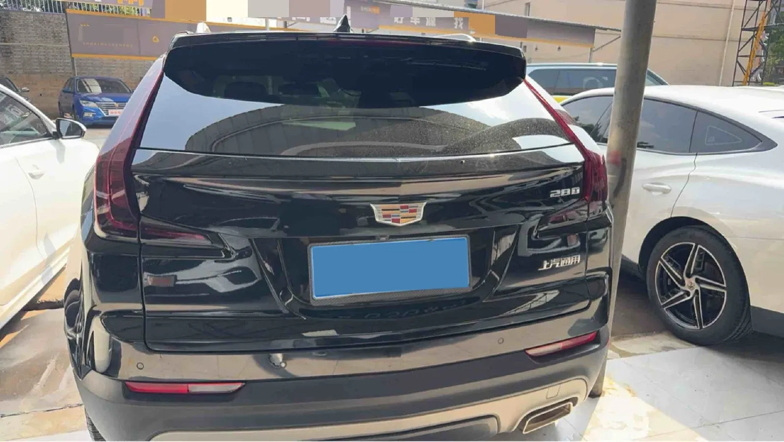 2022 Cadillac XT4 2.0T 237HP L4 9AT,autocango,china used car exporter,china ev exporter,chinese used car exporter,chinese used ev exporter