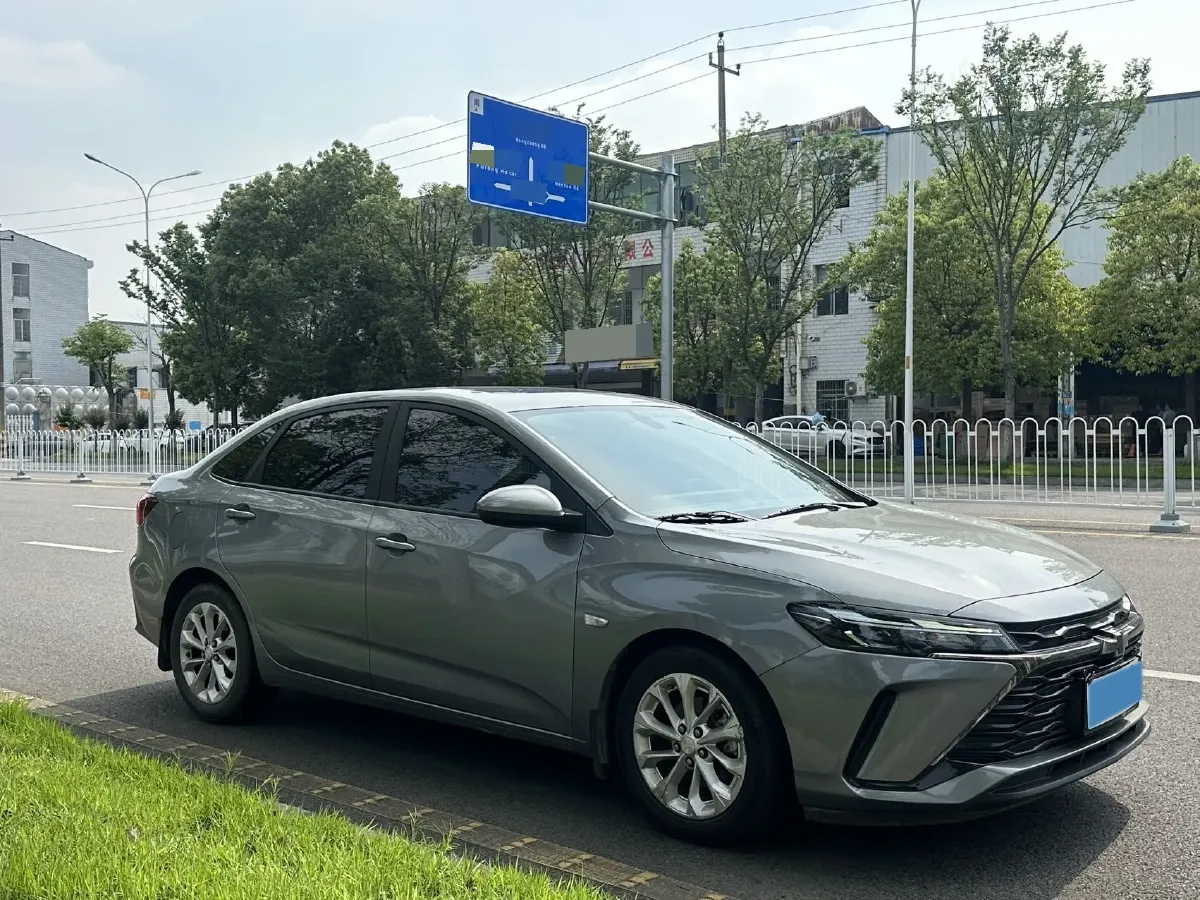 2024 Chevrolet Monza 1.5L 113HP L4 6DCT,autocango,china used car exporter,china ev exporter,chinese used car exporter,chinese used ev exporter