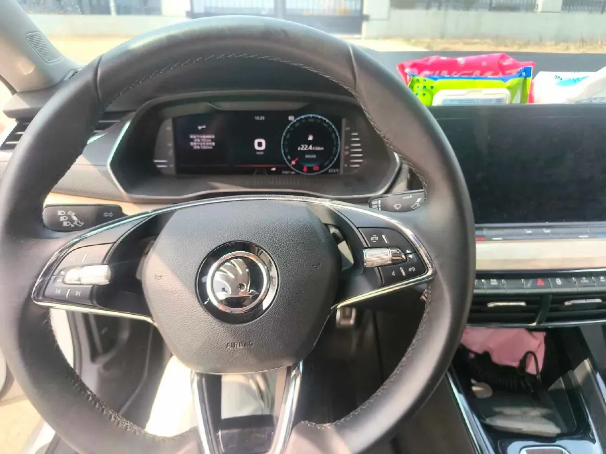 2022 Skoda Octavia 1.4T 150HP L4 7DCT,autocango,china used car exporter,china ev exporter,chinese used car exporter,chinese used ev exporter