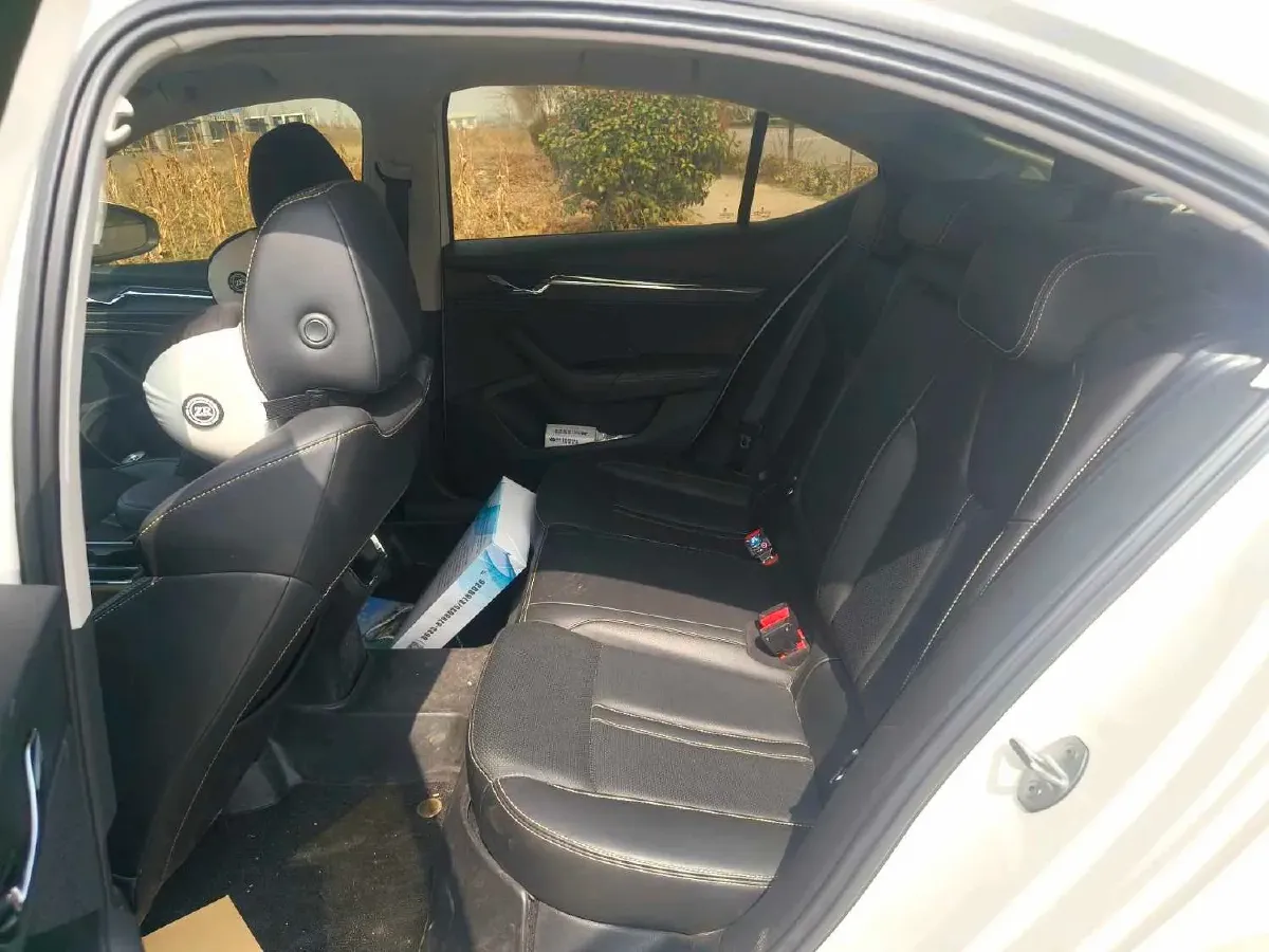 2022 Skoda Octavia 1.4T 150HP L4 7DCT,autocango,china used car exporter,china ev exporter,chinese used car exporter,chinese used ev exporter