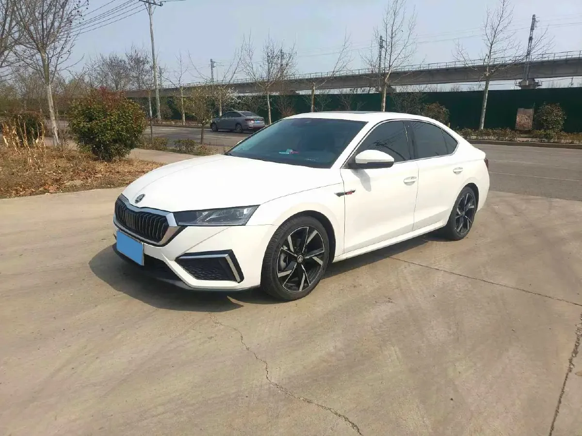 2022 Skoda Octavia 1.4T 150HP L4 7DCT,autocango,china used car exporter,china ev exporter,chinese used car exporter,chinese used ev exporter