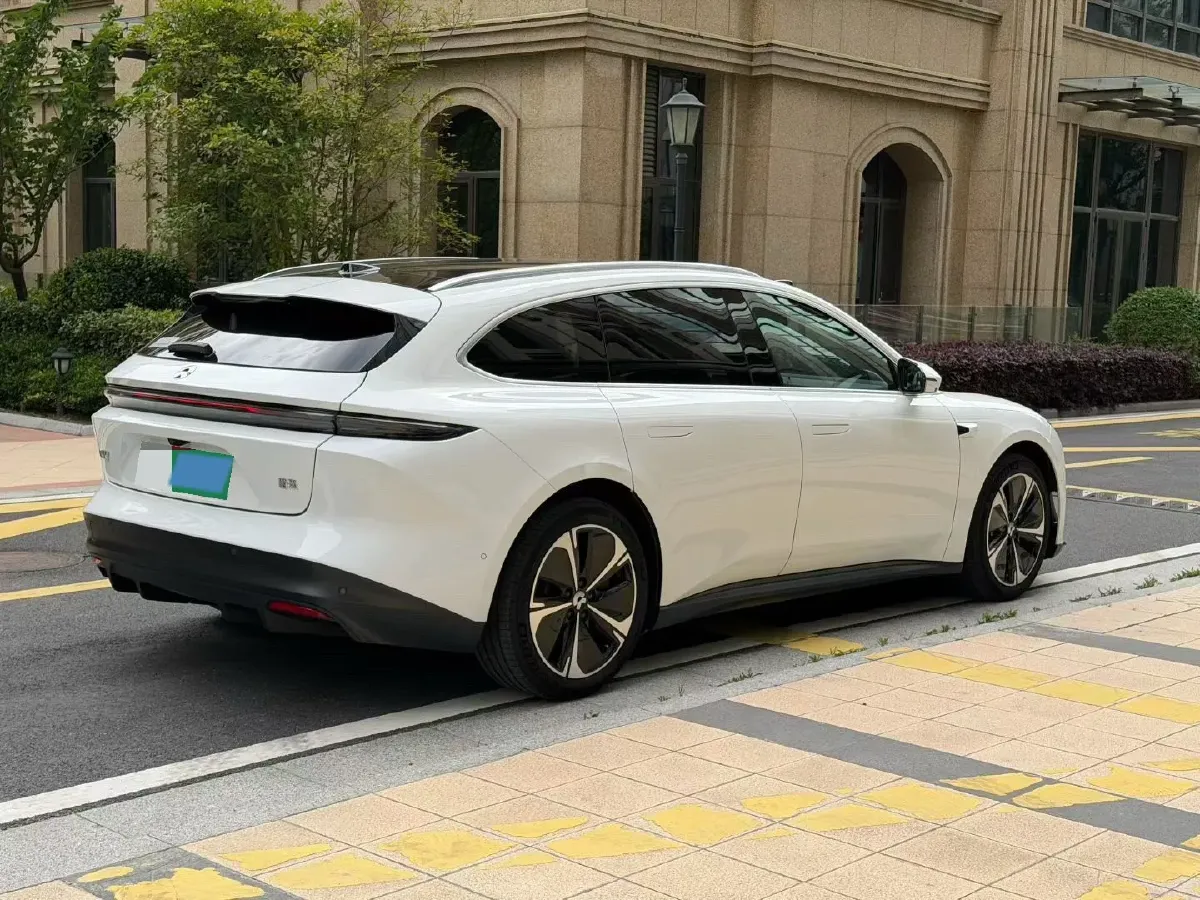 2024 NIO ET5T BEV 75KWH,autocango,china used car exporter,china ev exporter,chinese used car exporter,chinese used ev exporter