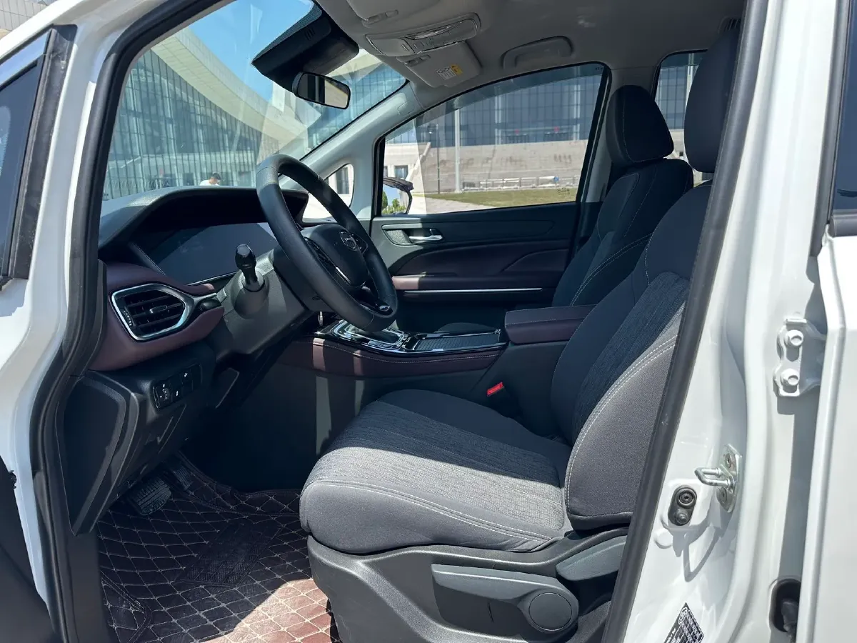 2023 GAC Trumpchi M6 1.5T 177HP L4 7DCT,autocango,china used car exporter,china ev exporter,chinese used car exporter,chinese used ev exporter
