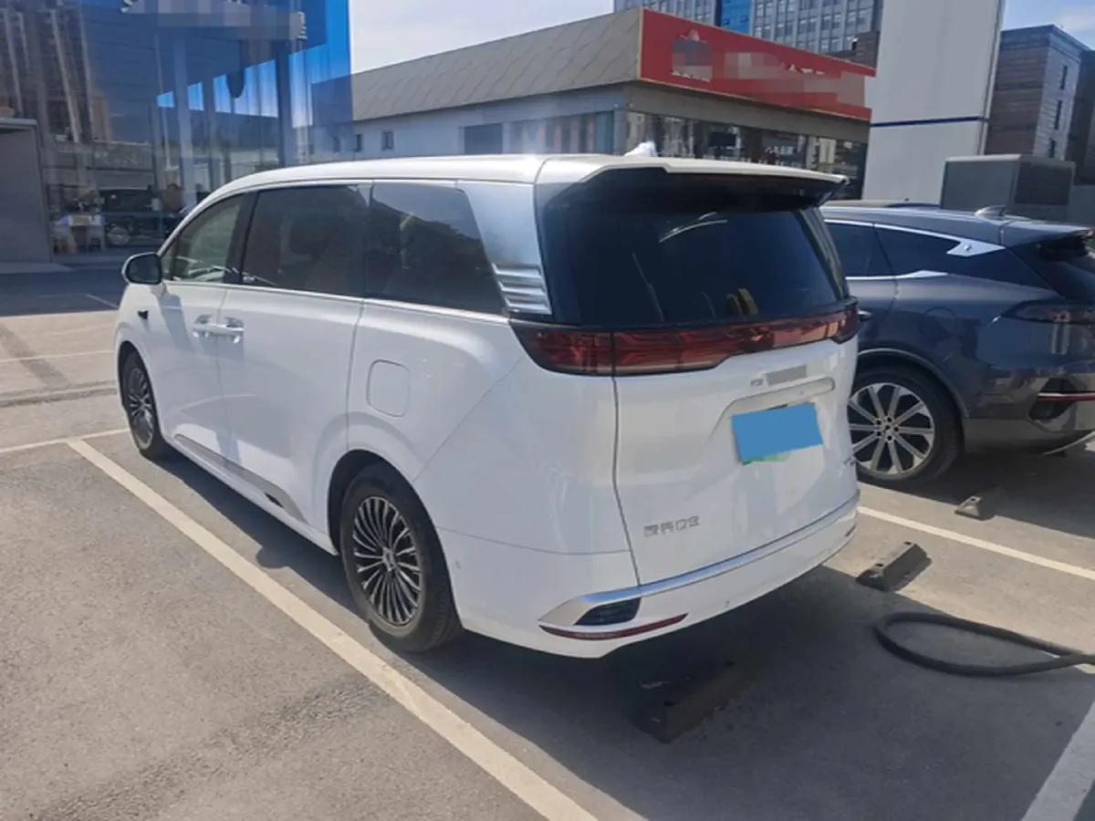 2025 Denza D9 1.5T 156HP L4 E-CVT PHEV 40KWH,autocango,china used car exporter,china ev exporter,chinese used car exporter,chinese used ev exporter
