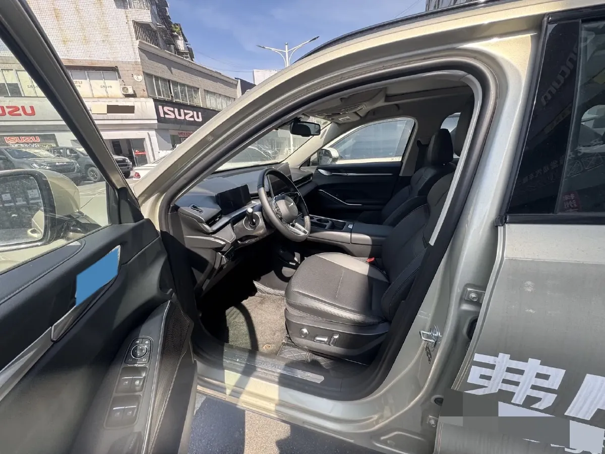 2024 Haval H6 1.5T 184HP L4 7DCT,autocango,china used car exporter,china ev exporter,chinese used car exporter,chinese used ev exporter