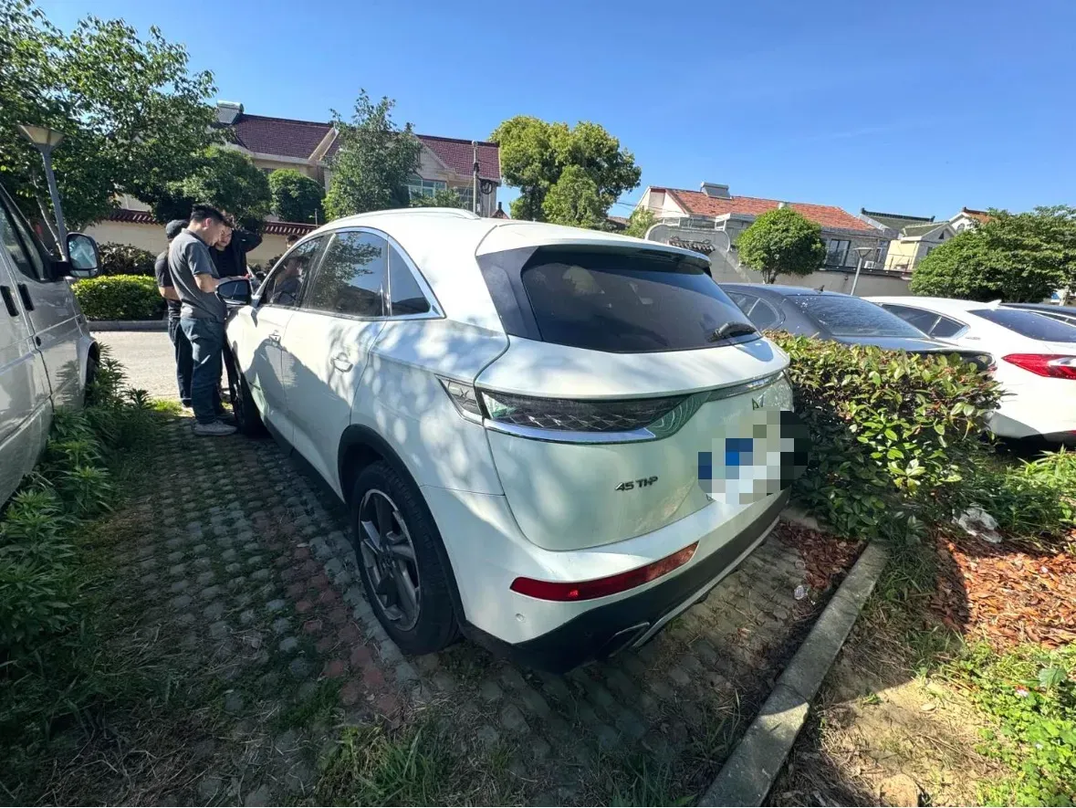 2018 DS 7 1.6T 220HP L4 8AT,autocango,china used car exporter,china ev exporter,chinese used car exporter,chinese used ev exporter