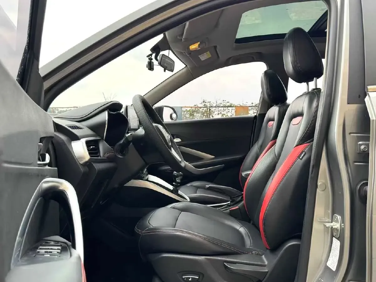 2019 JAC Refine M3 1.6L 120HP L4 5MT,autocango,china used car exporter,china ev exporter,chinese used car exporter,chinese used ev exporter