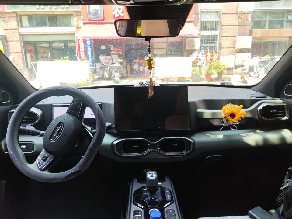 2025 Geely Cowboy 1.5T 181HP L4 7DCT,autocango,china used car exporter,china ev exporter,chinese used car exporter,chinese used ev exporter