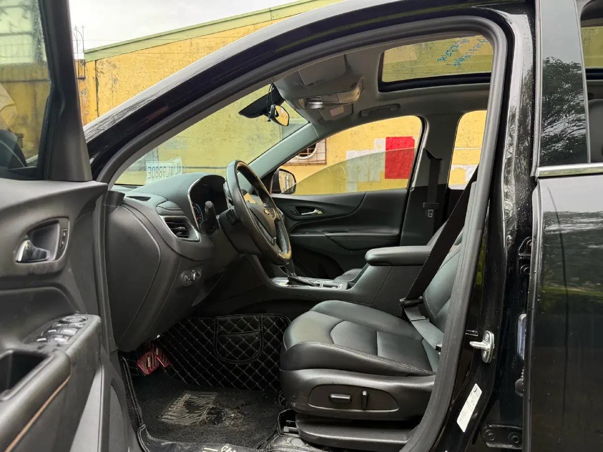2019 Chevrolet Equinox 1.5T 180HP L4 6AT,autocango,china used car exporter,china ev exporter,chinese used car exporter,chinese used ev exporter